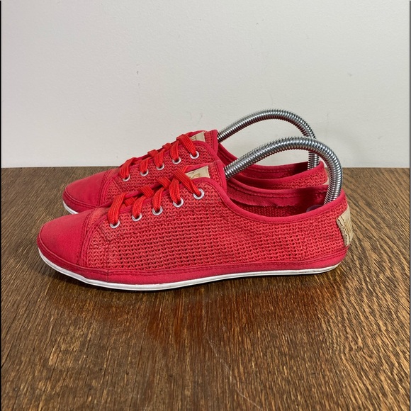 Converse CTAS Lightweight Red Mesh Womens Size 7 - Picture 2 of 11
